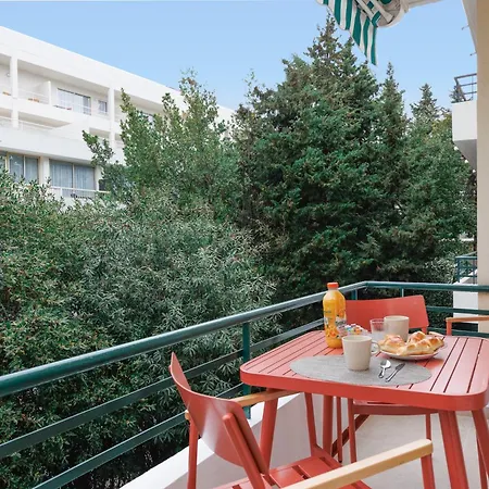 4 Personnes Situe A 2 Pas De La Croisette Et Des Plages Apartamento Cannes